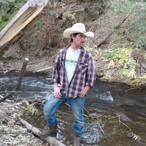 Meet your Posher, Todd